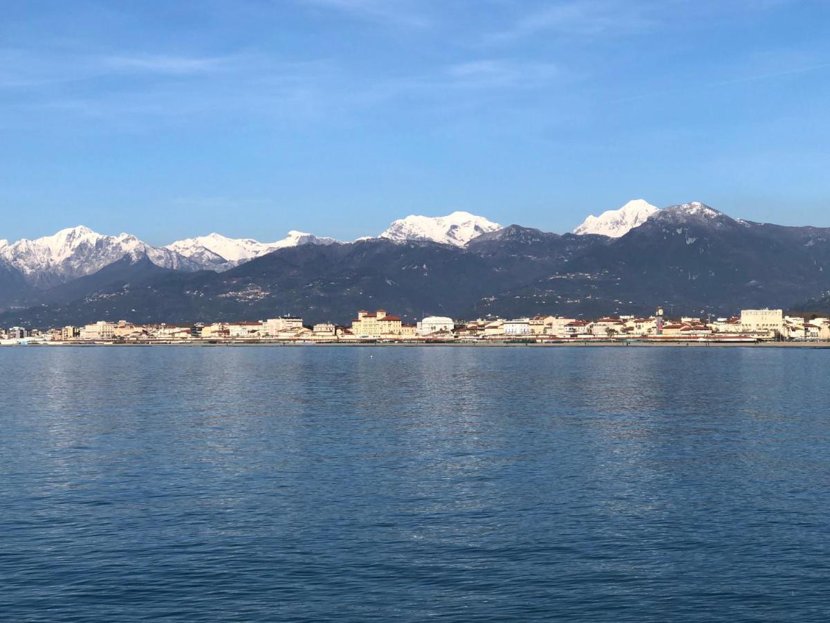 Riva Dei Fiori Apartman Viareggio Kültér fotó